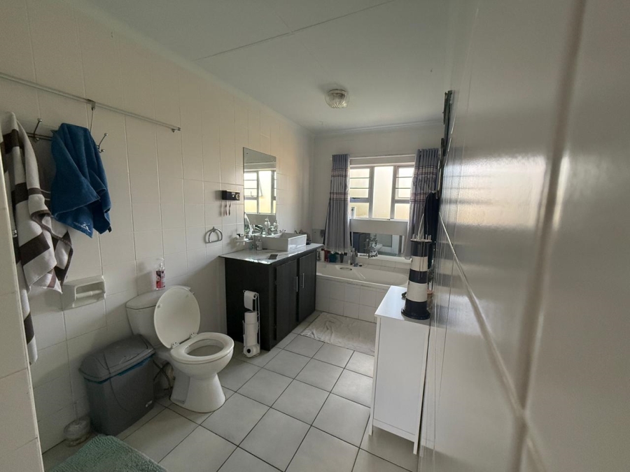 4 Bedroom Property for Sale in Riverside Western Cape